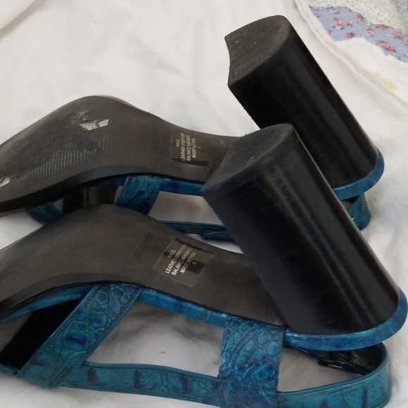 Blue heals - Picture 4 of 7